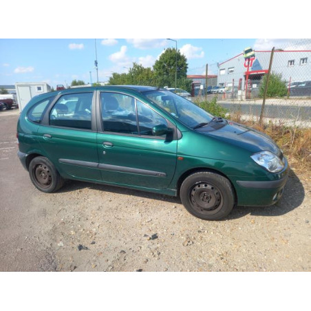 Pare choc avant RENAULT SCENIC 1 PHASE 2 d’occasion