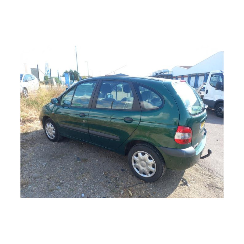 Pare choc avant RENAULT SCENIC 1 PHASE 2 d’occasion