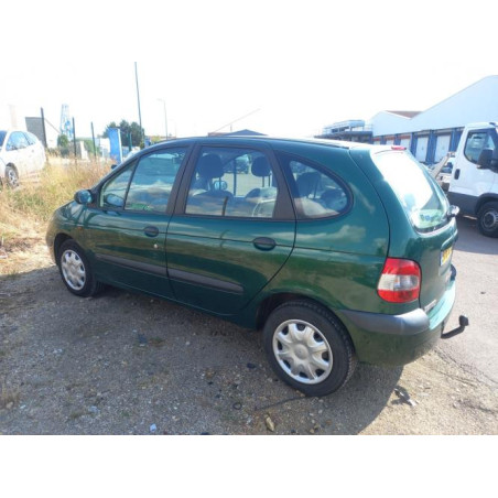 Pare choc avant RENAULT SCENIC 1 PHASE 2 d’occasion