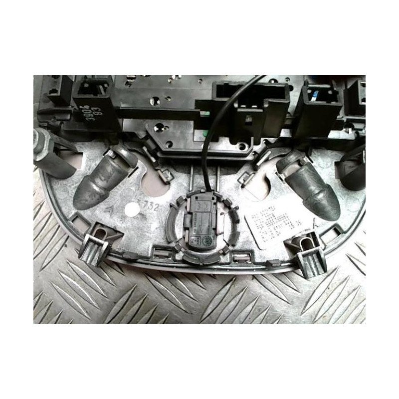 Eclairage de plafonnier PEUGEOT 607 PHASE 1 d’occasion