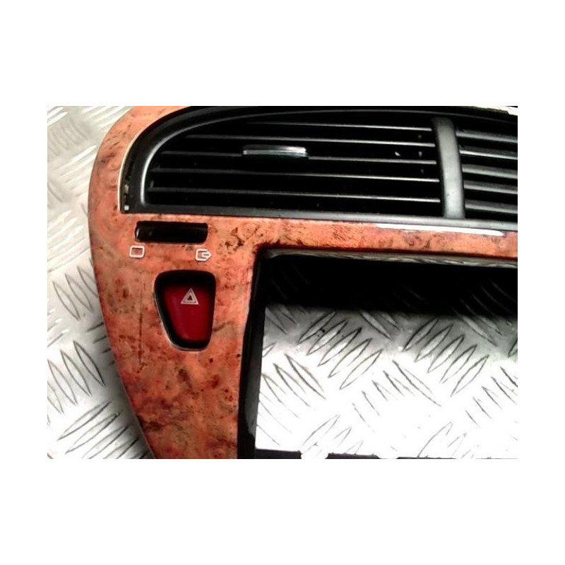 Aerateur tableau de bord PEUGEOT 607 PHASE 1 d’occasion