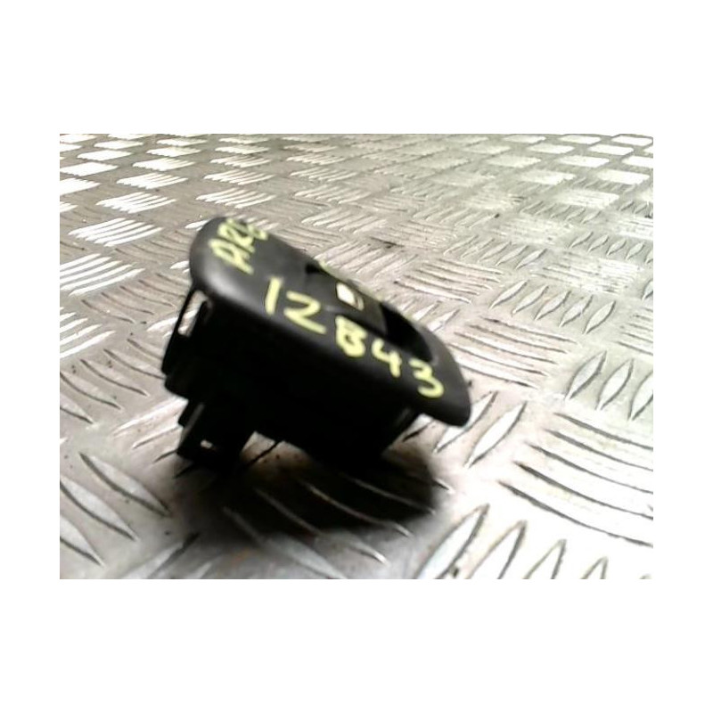 Interrupteur de leve vitre arriere gauche CITROEN C5 2 d’occasion