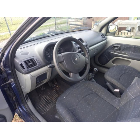 Pare choc avant RENAULT CLIO 2 PHASE 2 d’occasion