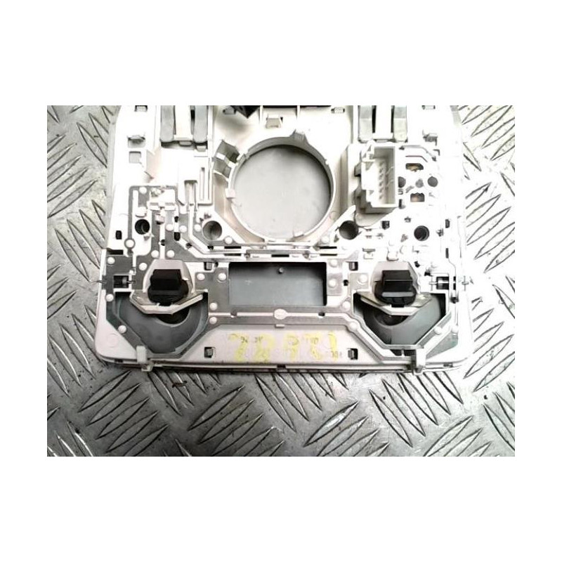 Eclairage de plafonnier VOLKSWAGEN GOLF 6 d’occasion
