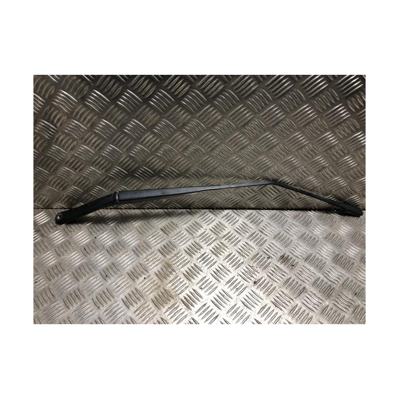 Bras essuie glace avant droit ALFA ROMEO MITO PHASE 1 d’occasion