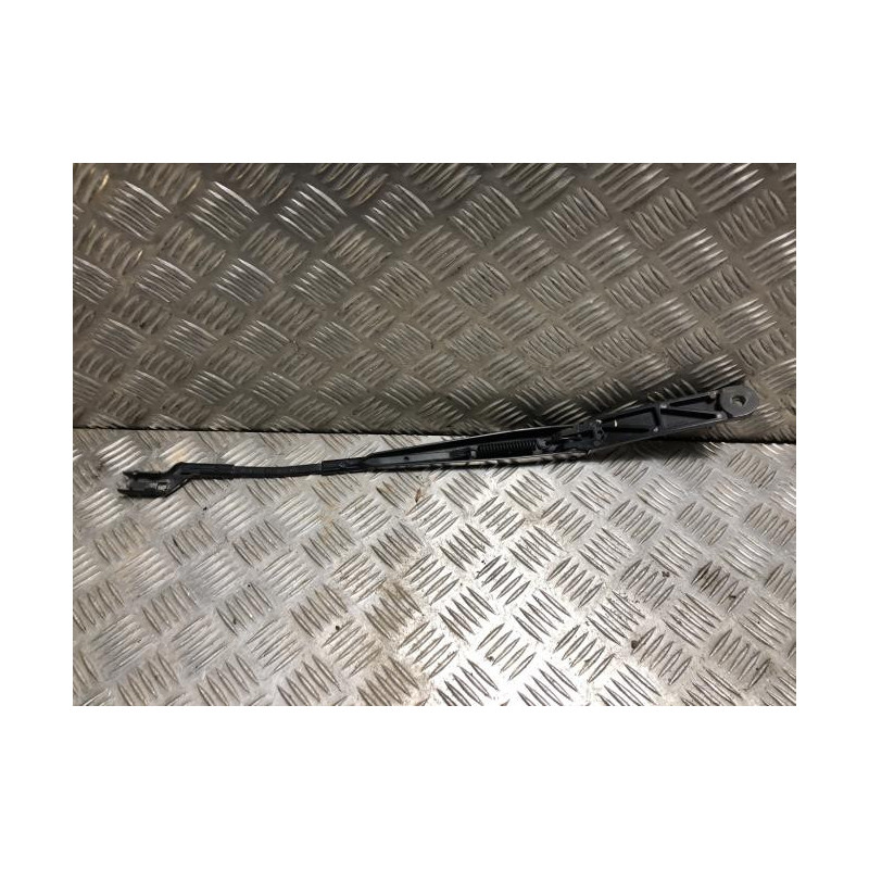 Bras essuie glace avant gauche VOLKSWAGEN POLO 5 PHASE 2 d’occasion