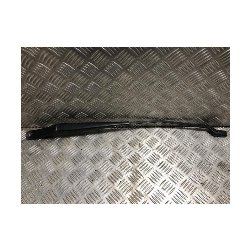 Bras essuie glace avant droit VOLKSWAGEN POLO 5 PHASE 2 d’occasion