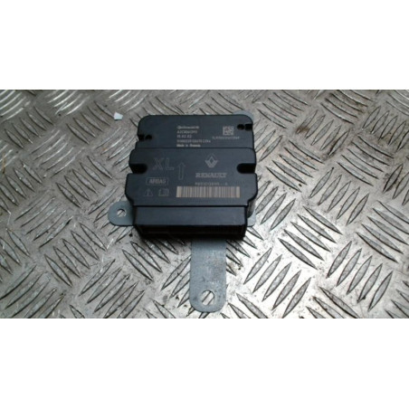 Boitier air bag RENAULT CLIO 4 PHASE 1 d’occasion