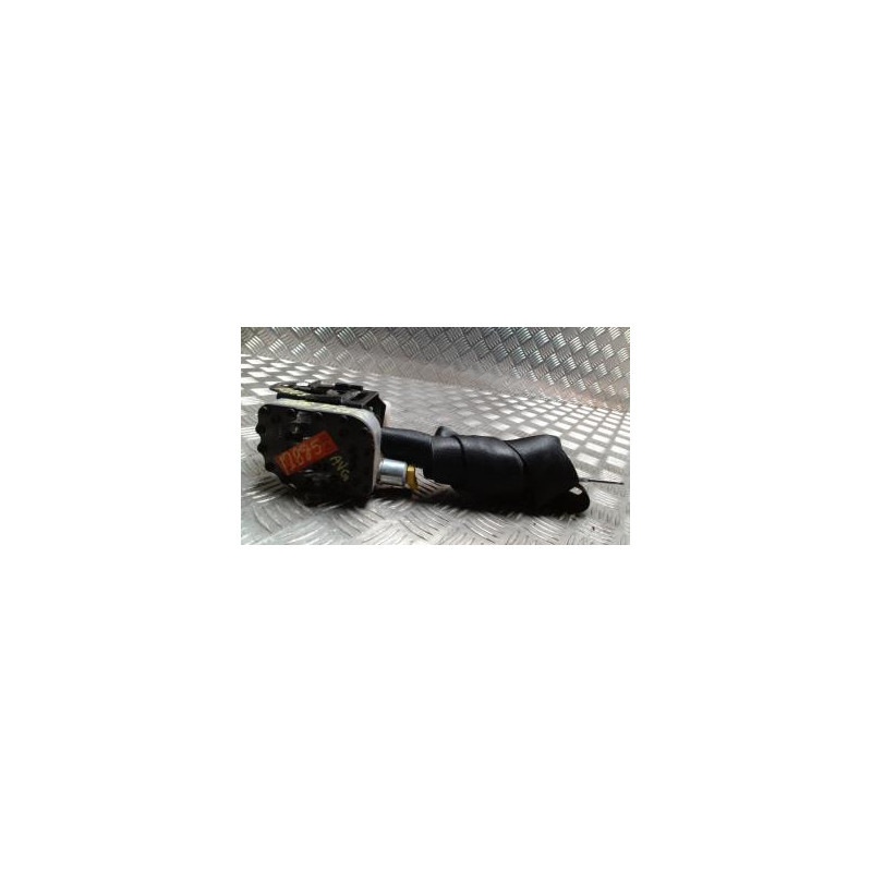 Ceinture avant gauche MERCEDES CLASSE C 203 COUPE SPORT PHASE 1 d’occasion