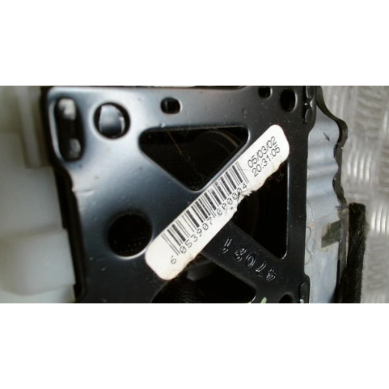 Ceinture avant gauche MERCEDES CLASSE C 203 COUPE SPORT PHASE 1 d’occasion