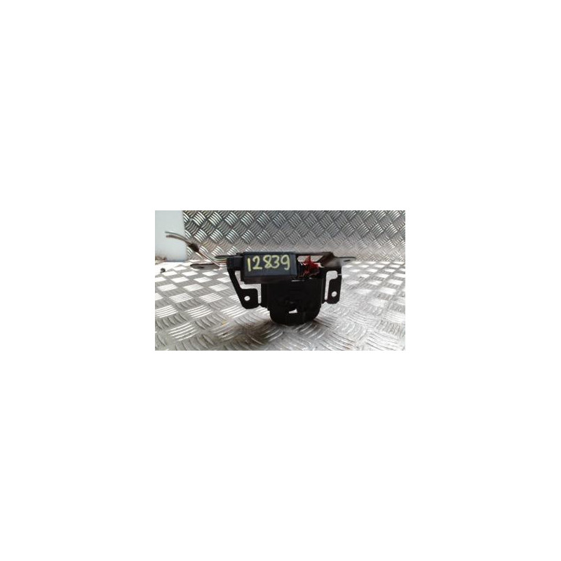 Serrure de coffre BMW X3 E83 PHASE 1 d’occasion