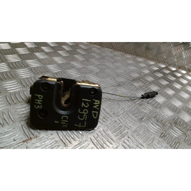 Serrure avant droit RENAULT CLIO 1 PHASE 3 d’occasion