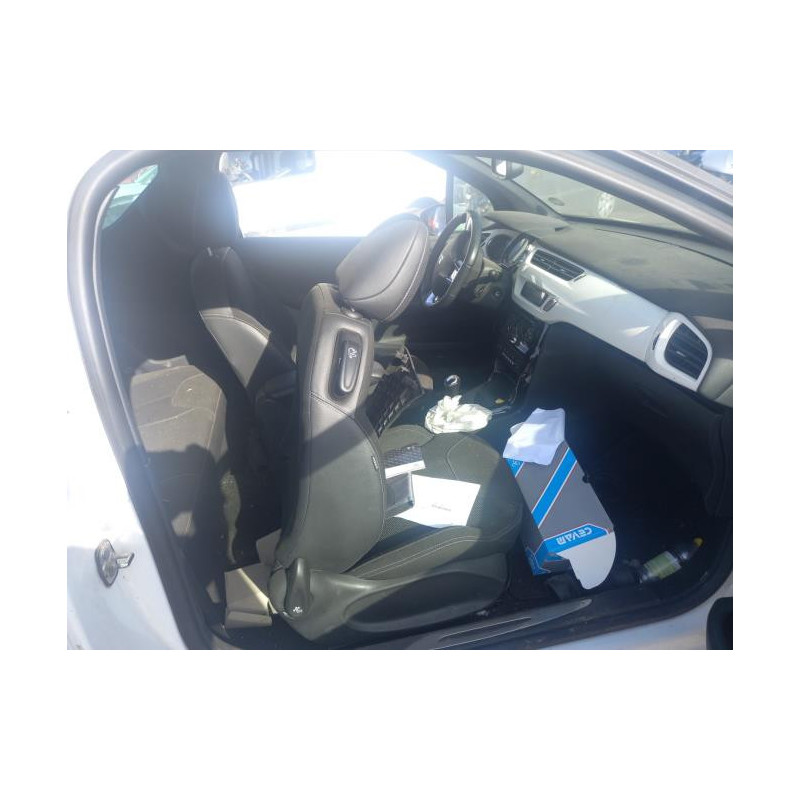 Serrure avant droit CITROEN DS3 PHASE 1 d’occasion