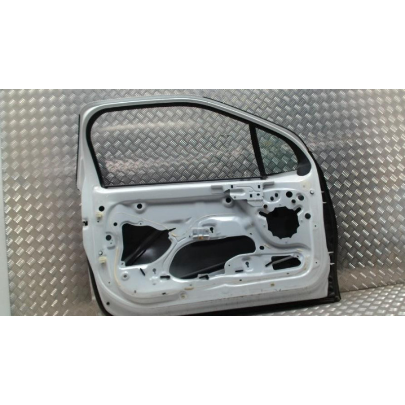 Porte avant gauche CITROEN DS3 PHASE 1 d’occasion