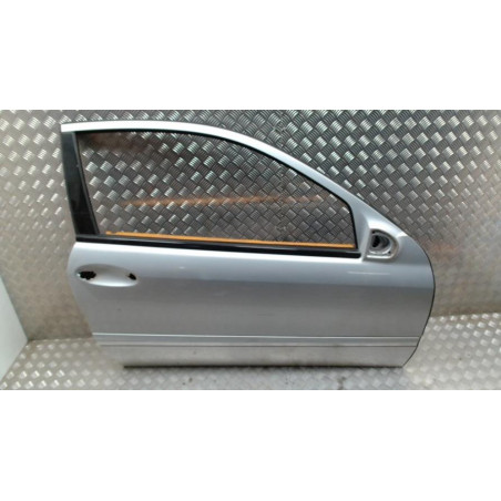Porte avant droit MERCEDES CLASSE C 203 COUPE SPORT PHASE 1 d’occasion