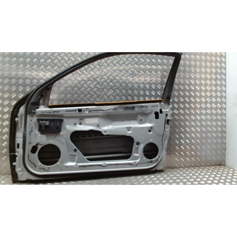 Porte avant droit MERCEDES CLASSE C 203 COUPE SPORT PHASE 1 d’occasion