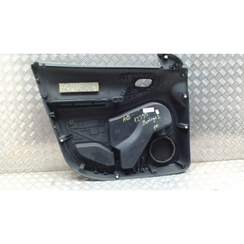 Panneau de porte avant droit CITROEN BERLINGO 2 PHASE 1 d’occasion