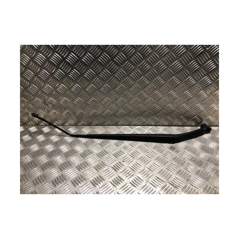 Bras essuie glace avant droit NISSAN MICRA 5 d’occasion