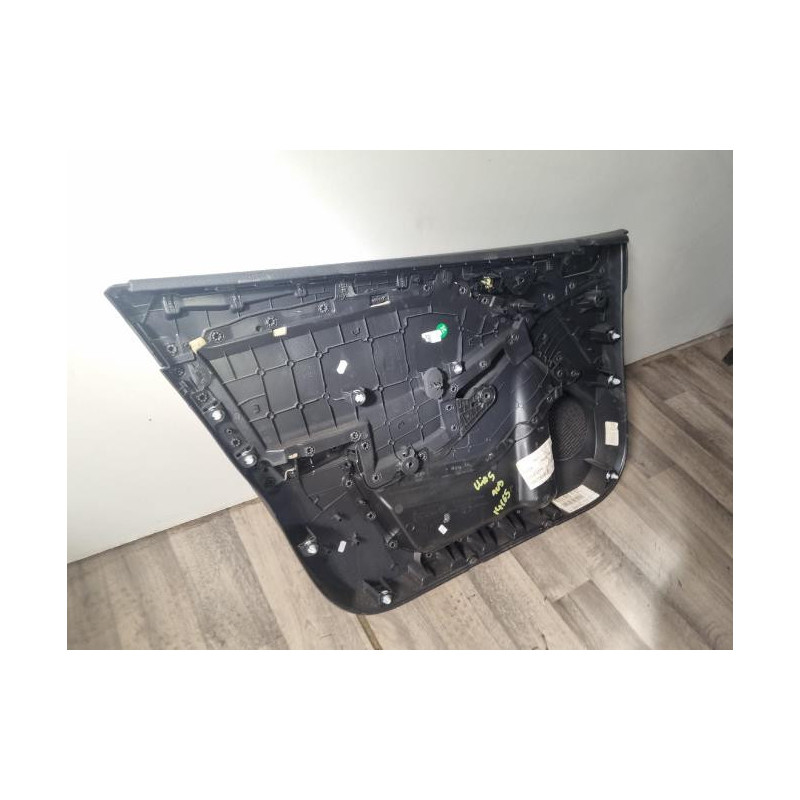 Panneau de porte avant droit RENAULT CLIO 5 PHASE 1 d’occasion