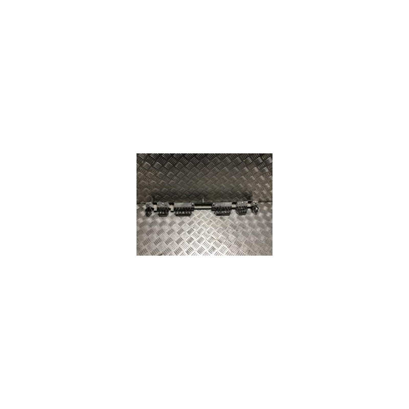 Support de pare chocs arriere RENAULT CLIO 5 PHASE 1 d’occasion