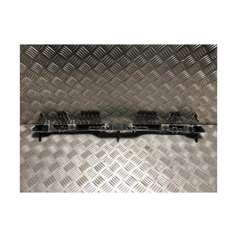 Support de pare chocs arriere RENAULT CLIO 5 PHASE 1 d’occasion