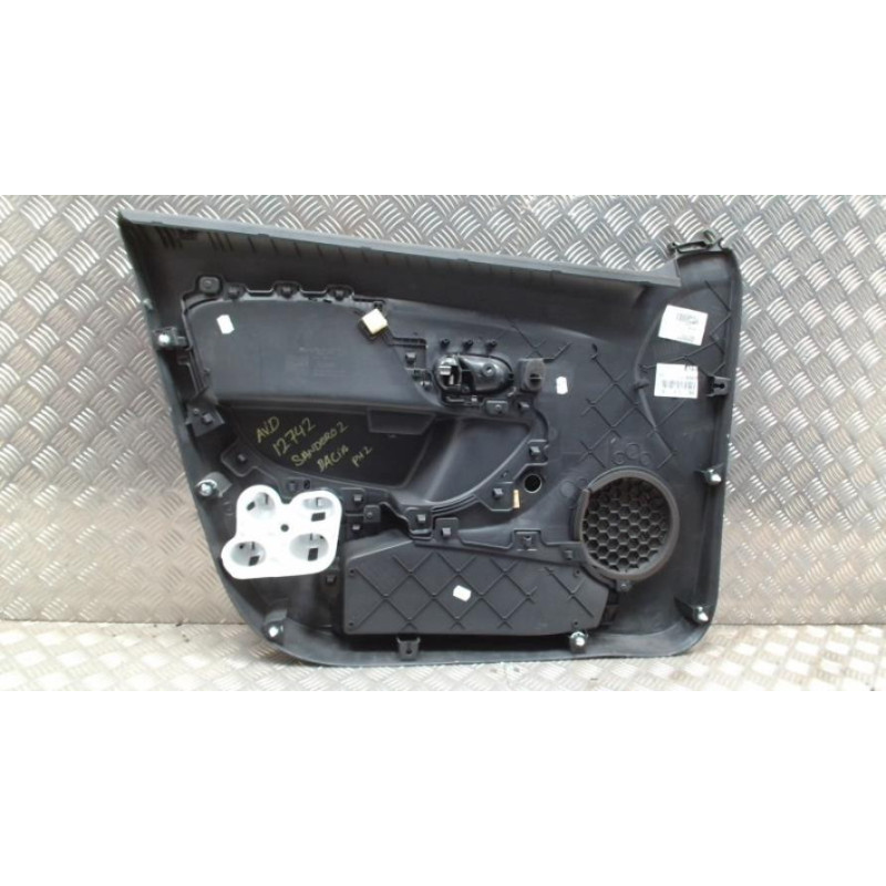 Panneau de porte avant droit DACIA SANDERO 2 PHASE 2 d’occasion