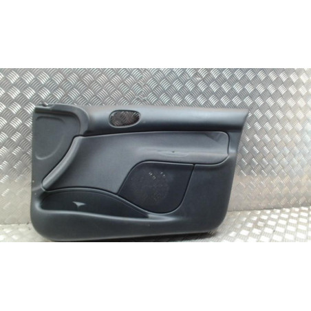 Panneau de porte avant droit PEUGEOT 206+ d’occasion
