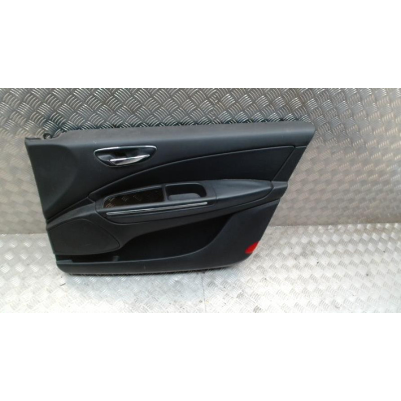 Panneau de porte avant droit FIAT BRAVO 2 d’occasion