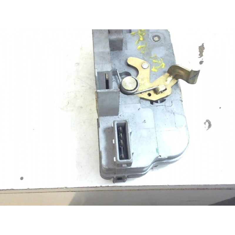 Serrure arriere droit PEUGEOT 307 PH1 HAYON (3A/C/D) HDI d’occasion