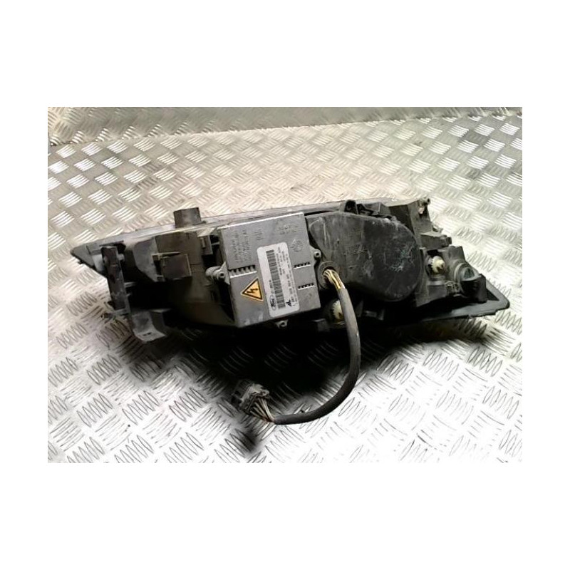 Optique avant principal gauche (feux)(phare) FORD MONDEO 2 d’occasion