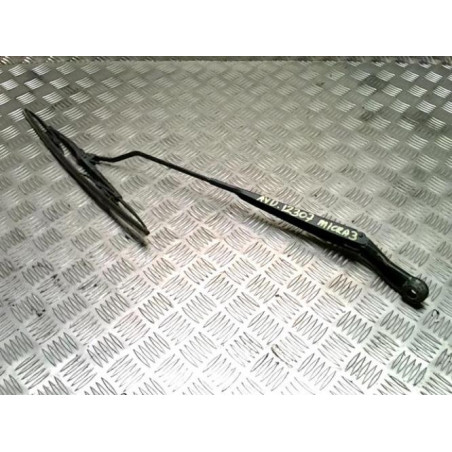 Bras essuie glace avant droit NISSAN MICRA 3 PHASE 3 d’occasion