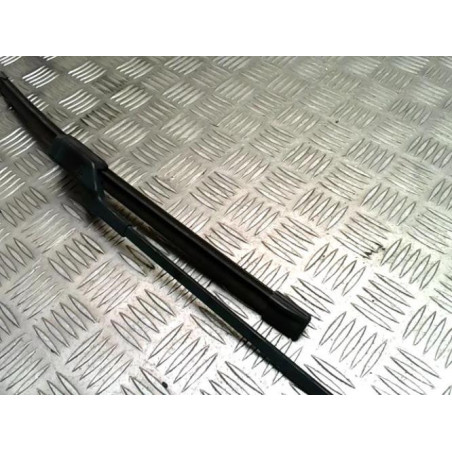 Bras essuie glace avant droit VOLKSWAGEN TOURAN 2 d’occasion