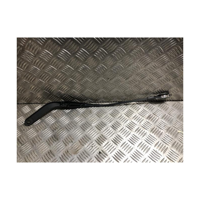 Bras essuie glace avant droit BMW SERIE 1 E88 CABRIO d’occasion