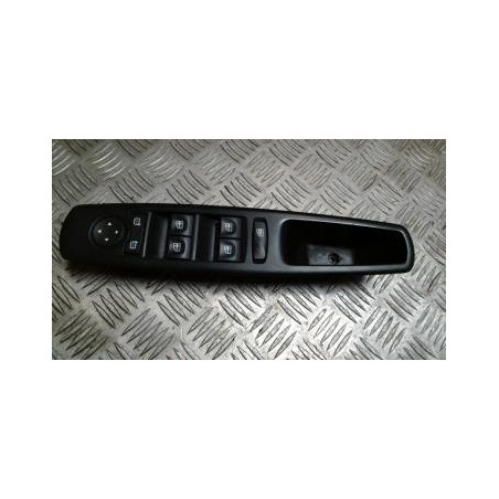 Interrupteur de leve vitre avant gauche RENAULT MEGANE 3 PHASE 1 BREAK d’occasion