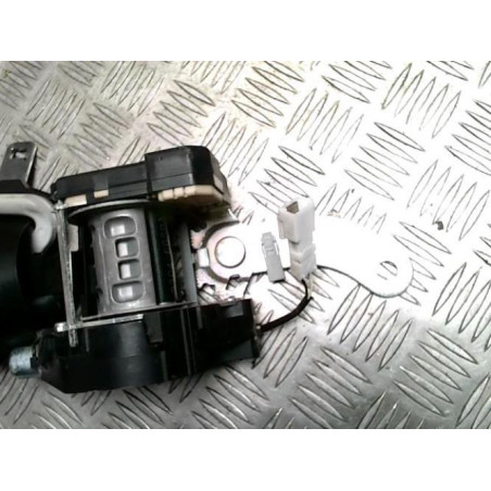 Ceinture avant droit NISSAN MICRA 3 PHASE 3 d’occasion
