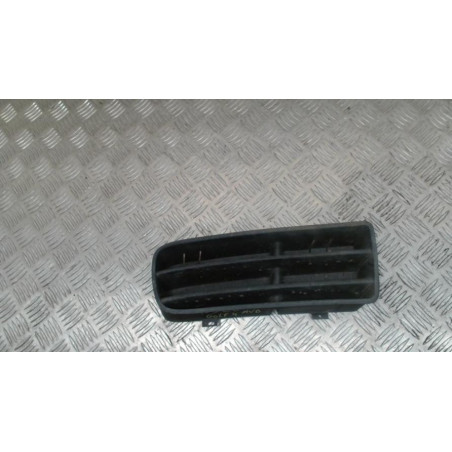 Grille de calandre droite VOLKSWAGEN GOLF 4 d’occasion