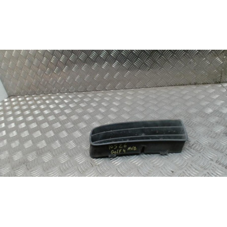 Grille de calandre droite VOLKSWAGEN GOLF 4 d’occasion