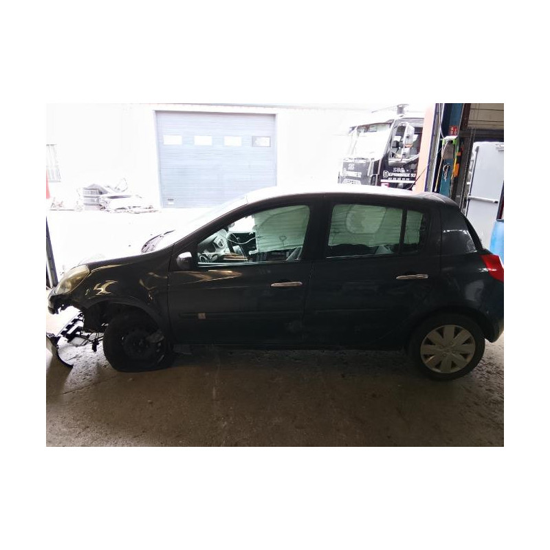 Moteur RENAULT CLIO 3 PHASE 1 d’occasion