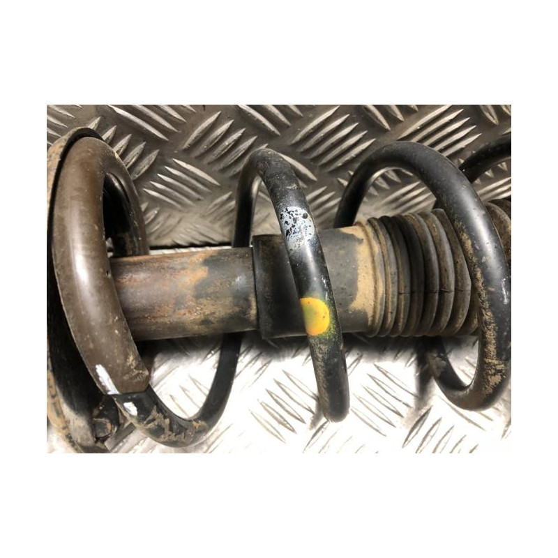 Amortisseur avant droit DACIA DUSTER 1 PHASE 1 d’occasion