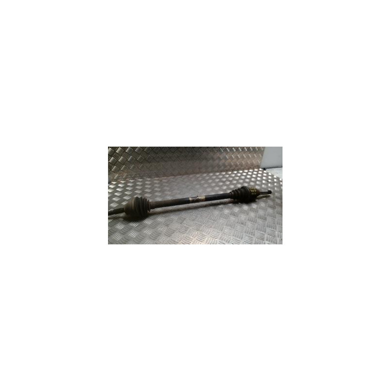 Cardan droit (transmission) PEUGEOT 1007 d’occasion