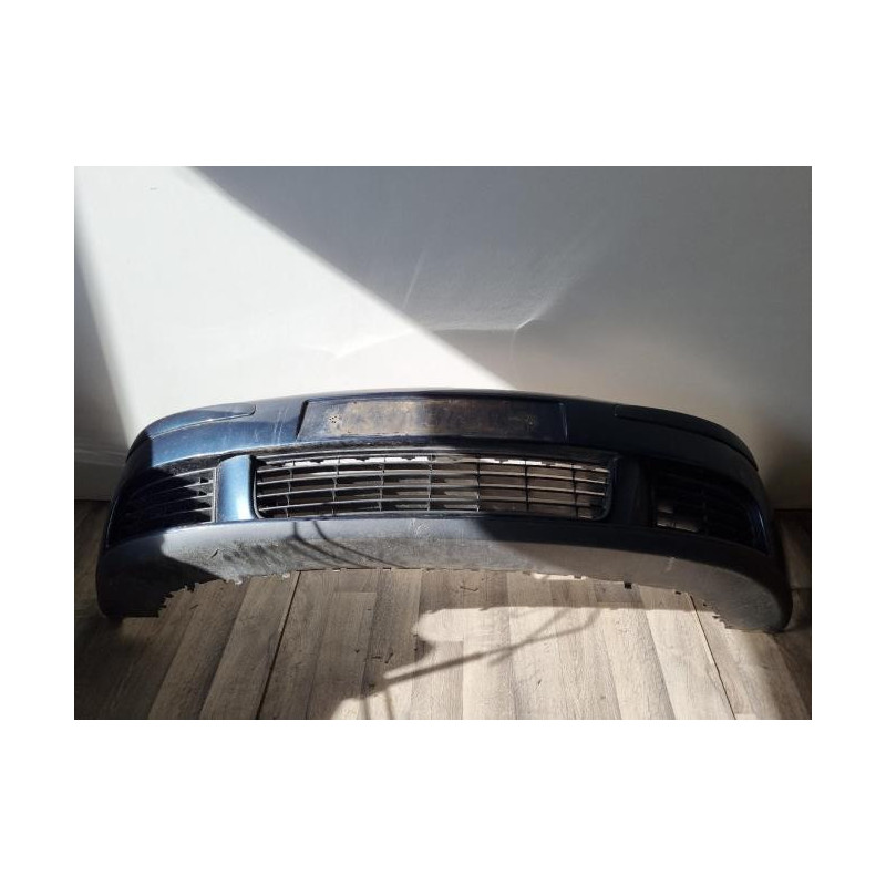 Pare choc avant VOLKSWAGEN GOLF 5 d’occasion