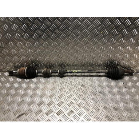 Cardan droit (transmission) NISSAN MICRA 5 d’occasion