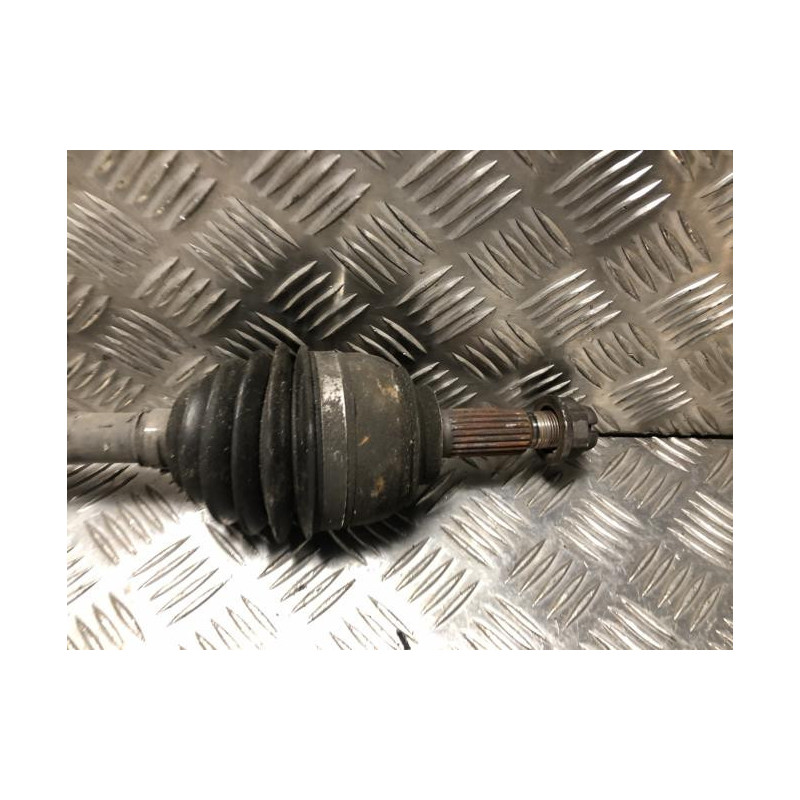 Cardan droit (transmission) NISSAN MICRA 5 d’occasion