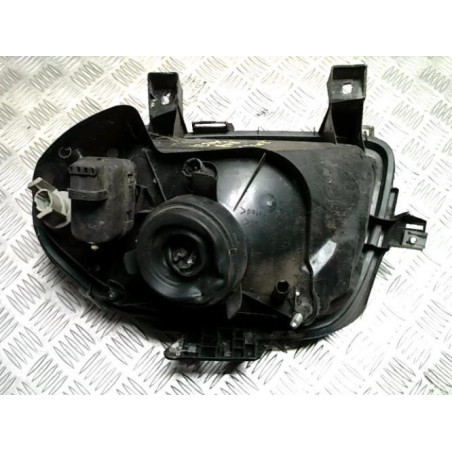 Optique avant principal droit (feux)(phare) RENAULT CLIO 2 PHASE 1 d’occasion