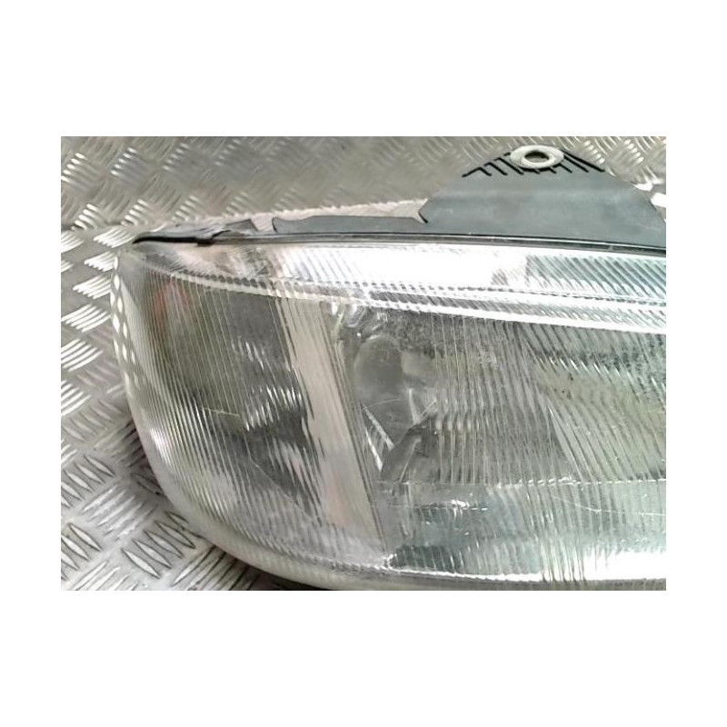 Optique avant principal droit (feux)(phare) PEUGEOT 406 PHASE 1 d’occasion