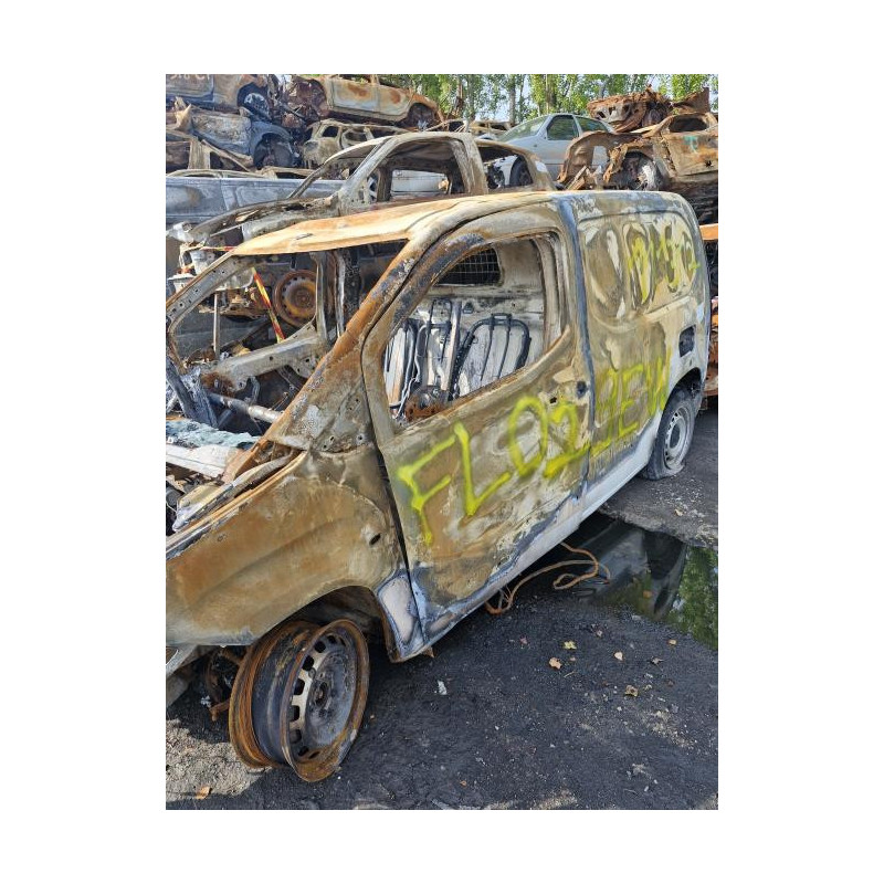 Attelage (boule de remorquage) PEUGEOT PARTNER 3 PHASE 1 d’occasion