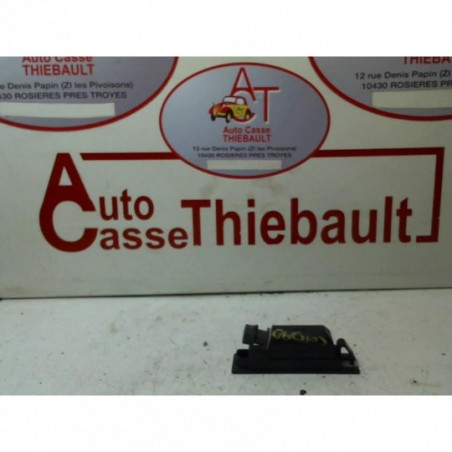Eclairage de plaque OPEL CORSA C VOITURE A HAYON 1.7 DI d’occasion