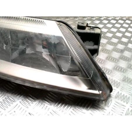 Optique avant principal droit (feux)(phare) RENAULT LAGUNA 2 PHASE 1 BREAK d’occasion