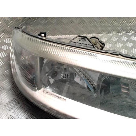 Optique avant principal droit (feux)(phare) RENAULT LAGUNA 2 PHASE 1 BREAK d’occasion