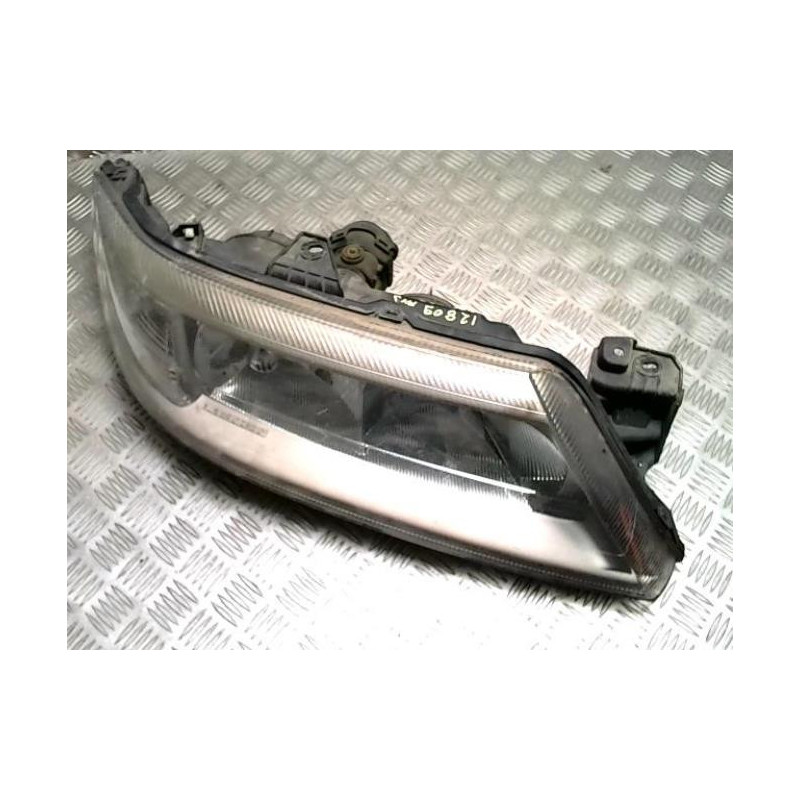 Optique avant principal droit (feux)(phare) RENAULT LAGUNA 2 PHASE 1 BREAK d’occasion